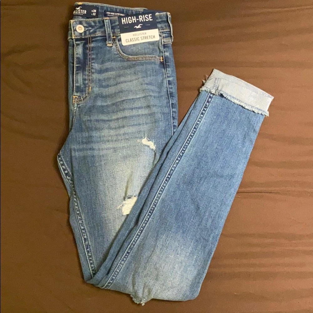 Hollister 9L High Rise Jeans